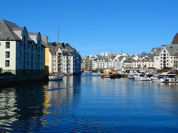 escale,Alesund-Norvège_zoom,NO,AES,33316.jpg