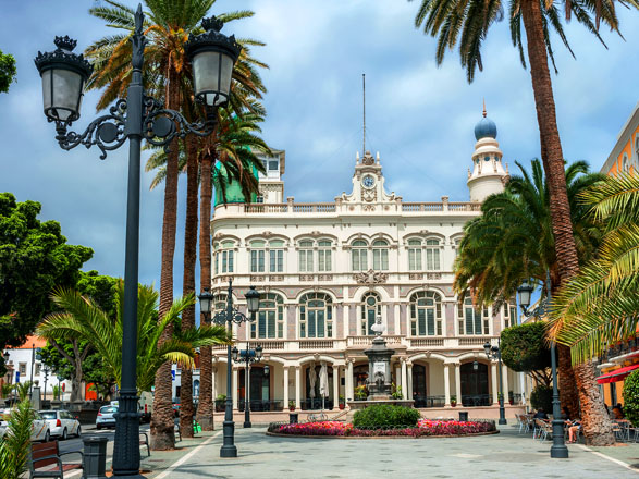 escale,Las Palmas-Espagne_zoom,ES,LPA,30517.jpg