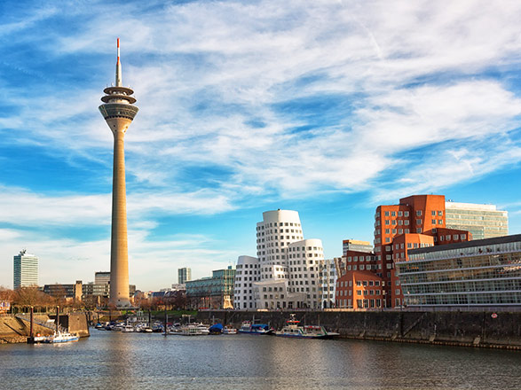 https://static.abcroisiere.com/images/fr/escales/escale,düsseldorf-düsseldorf_zoom,DE,DUS,36147.jpg