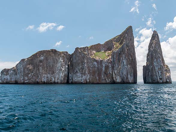 https://static.abcroisiere.com/images/fr/escales/escale,kicker rock-kicker rock_zoom,EC,KIC,537540.jpg