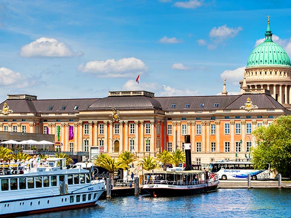 https://static.abcroisiere.com/images/fr/escales/escale,potsdam-potsdam_zoom,DE,POT,41399.jpg
