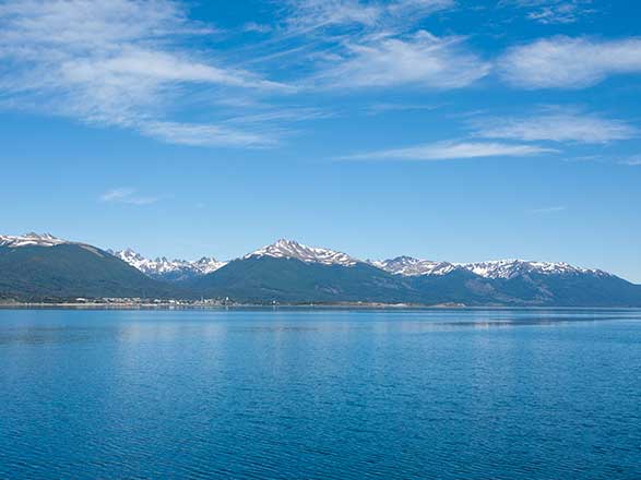 https://static.abcroisiere.com/images/fr/escales/escale,puerto williams-puerto williams_zoom,CL,WPU,522826.jpg