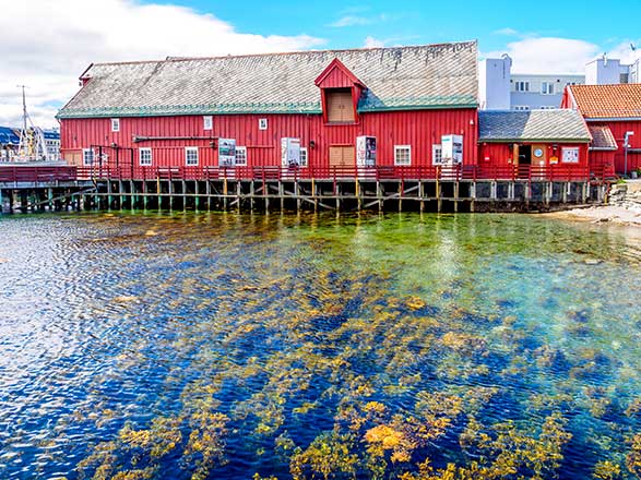 https://static.abcroisiere.com/images/fr/escales/escale,tromso-tromso_zoom,NO,TOS,528358.jpg