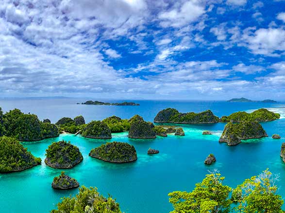 Escale Papouasie-Nouvelle-Guinée (Îles Raja Ampat)