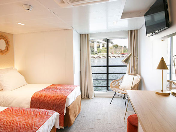 Cabine Suite MS Amalia Rodrigues (ou similaire)