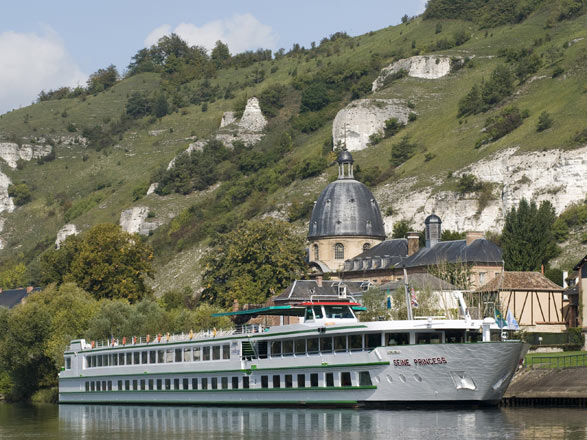 https://static.abcroisiere.com/images/fr/navires/navire,ms-seine-princess-(ou-similaire)_max,1219,33610.jpg