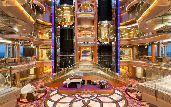 Navire Rhapsody of the Seas