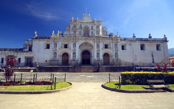 Escale Antigua