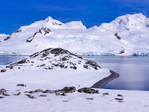 Escale Antarctique (Half Moon Island)