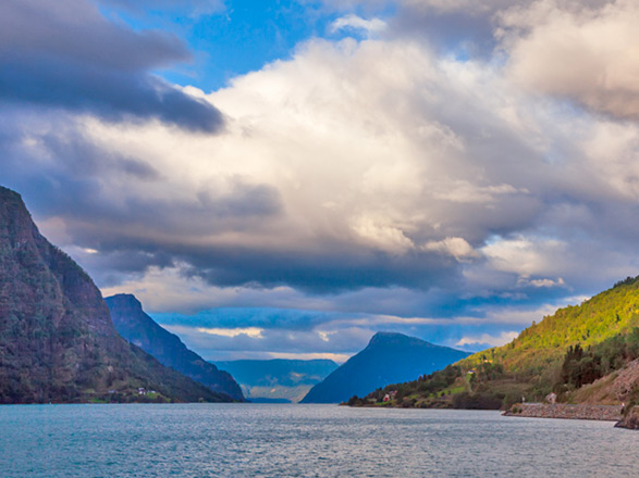 Escale Norvège (Lustrafjord)