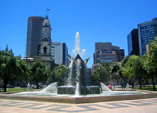 https://static.service-voyages.com/mobile/croisiere/images/fr/escales/escale,adelaide-adelaide_zoom,AU,ADL,534858.jpg