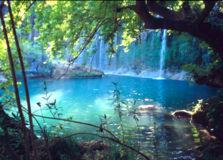 https://static.service-voyages.com/mobile/croisiere/images/fr/escales/escale,antalya-antalya_zoom,TR,AYT,10190.jpg