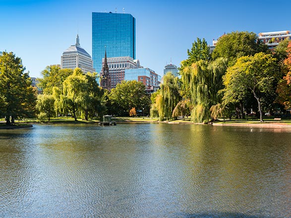 https://static.service-voyages.com/mobile/croisiere/images/fr/escales/escale,boston-boston_zoom,US,BOS,35324.jpg