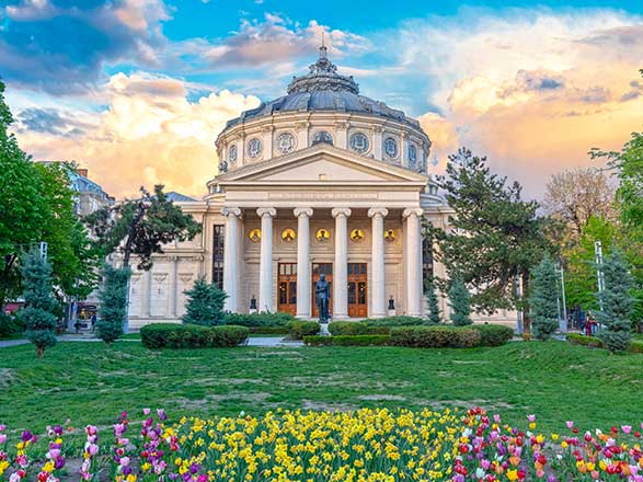 https://static.service-voyages.com/mobile/croisiere/images/fr/escales/escale,bucarest-bucarest_zoom,RO,BUH,530173.jpg