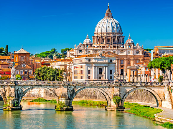 https://static.service-voyages.com/mobile/croisiere/images/fr/escales/escale,civitavecchia-civitavecchia_zoom,IT,CVV,544591.jpg
