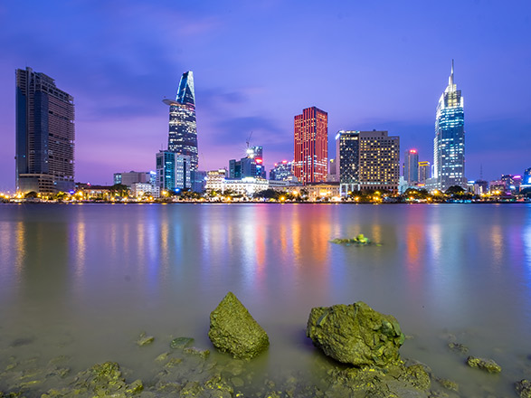 https://static.service-voyages.com/mobile/croisiere/images/fr/escales/escale,hô chi minh-hô chi minh_zoom,VN,SGN,46125.jpg