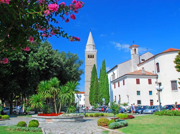 https://static.service-voyages.com/mobile/croisiere/images/fr/escales/escale,koper-koper_zoom,SI,KOP,39046.jpg