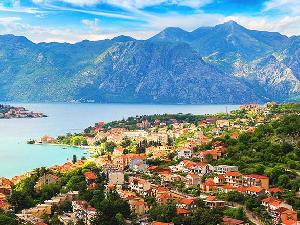 https://static.service-voyages.com/mobile/croisiere/images/fr/escales/escale,kotor-kotor_zoom,ME,KOT,37934.jpg