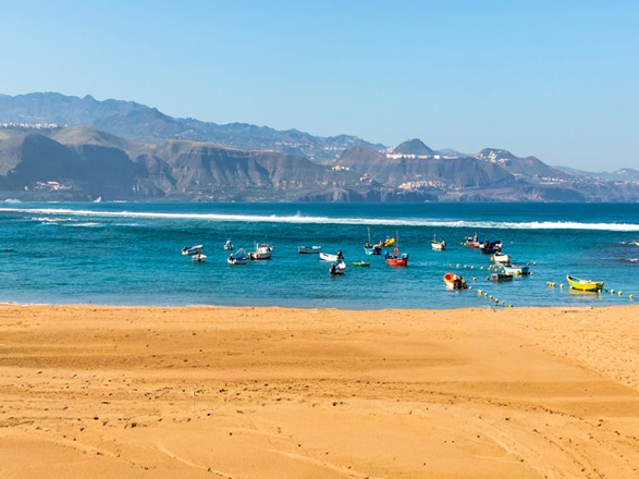 https://static.service-voyages.com/mobile/croisiere/images/fr/escales/escale,las palmas de gran canaria-las palmas de gran canaria_zoom,ES,LPA,544398.jpg