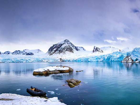 https://static.service-voyages.com/mobile/croisiere/images/fr/escales/escale,longyearbyen-longyearbyen_zoom,SJ,LYR,74166.jpg