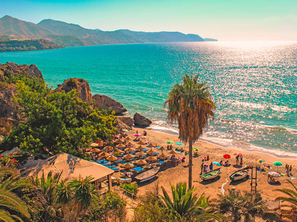 https://static.service-voyages.com/mobile/croisiere/images/fr/escales/escale,malaga-malaga_zoom,ES,AGP,544540.jpg