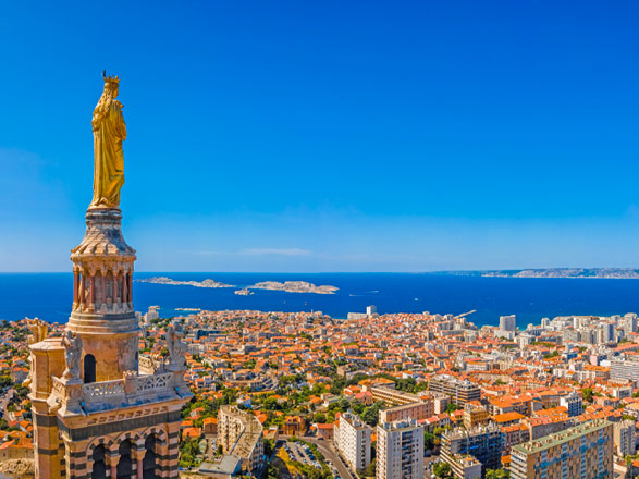 https://static.service-voyages.com/mobile/croisiere/images/fr/escales/escale,marseille-marseille_zoom,FR,MRS,544385.jpg