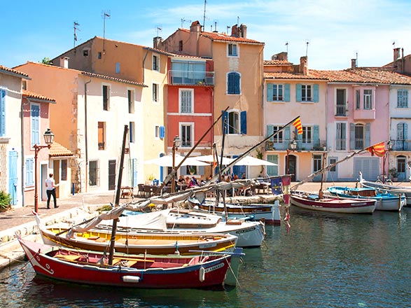 https://static.service-voyages.com/mobile/croisiere/images/fr/escales/escale,martigues-martigues_zoom,FR,MTU,36911.jpg