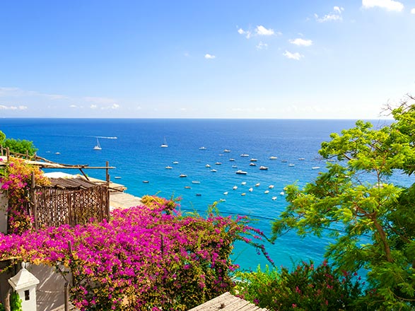 https://static.service-voyages.com/mobile/croisiere/images/fr/escales/escale,naples-naples_zoom,IT,NAP,39718.jpg