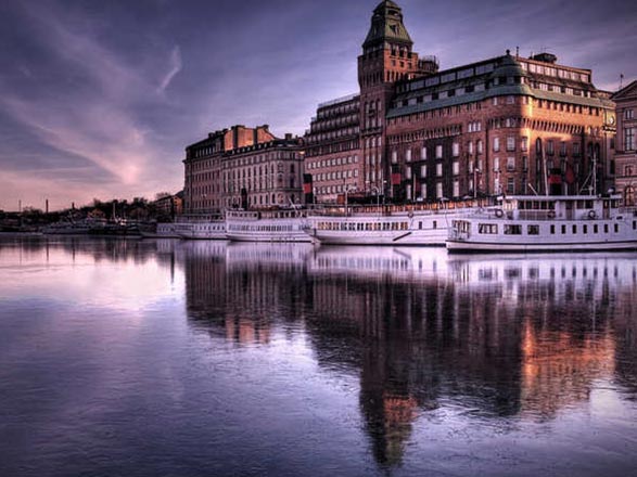 https://static.service-voyages.com/mobile/croisiere/images/fr/escales/escale,stockholm-stockholm_zoom,SE,STO,46686.jpg