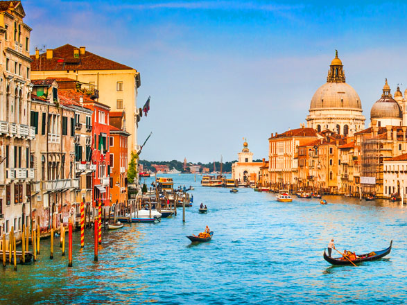 https://static.service-voyages.com/mobile/croisiere/images/fr/escales/escale,venise-venise_zoom,IT,VCE,30642.jpg