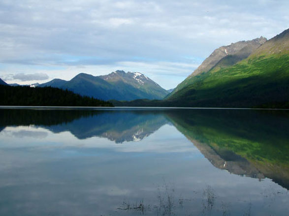 https://static.service-voyages.com/mobile/croisiere/images/fr/escales/escale,whittier-whittier_zoom,US,WQF,71176.jpg