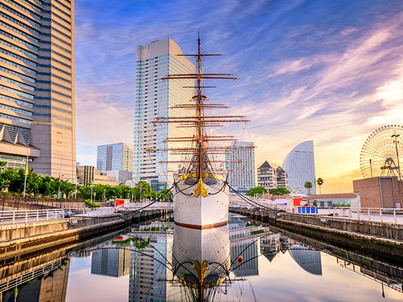https://static.service-voyages.com/mobile/croisiere/images/fr/escales/escale,yokohama-yokohama_zoom,JP,YOK,39839.jpg