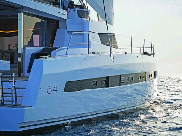 https://static.service-voyages.com/mobile/croisiere/images/fr/navires/navire,bali-5.4-(ou-similaire)_max,1481,523319.jpg