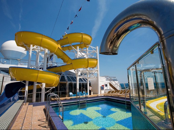 https://static.service-voyages.com/mobile/croisiere/images/fr/navires/navire,costa-serena_max,354,510884.jpg