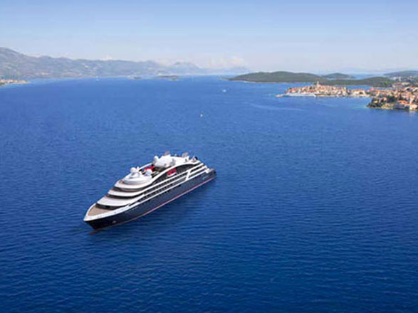 https://static.service-voyages.com/mobile/croisiere/images/fr/navires/navire,le-bellot_max,1382,516431.jpg