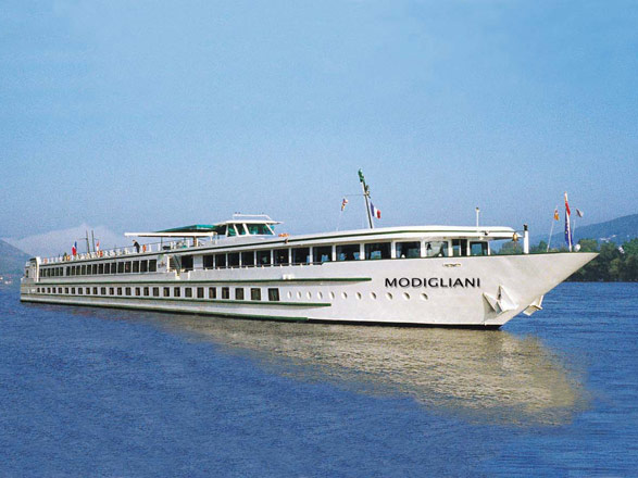 https://static.service-voyages.com/mobile/croisiere/images/fr/navires/navire,ms-modigliani-(ou-similaire)_max,1245,33570.jpg