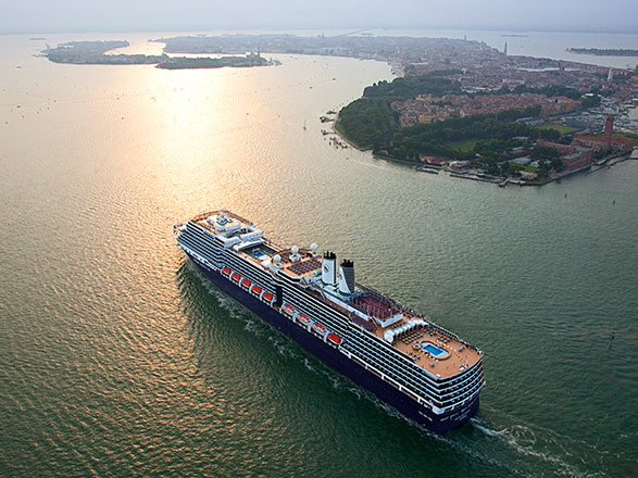 https://static.service-voyages.com/mobile/croisiere/images/fr/navires/navire,ms-nieuw-amsterdam_max,449,35567.jpg